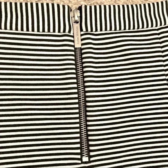 Michael Michael Kors Black & White Stripe Mini Pleat Skater Skirt - Picture 5 of 7